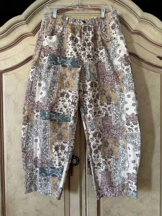Urban Daizy Denim - NWT Urban Daizy High-Rise Patchwork Floral Print Barrel Jeans size medium